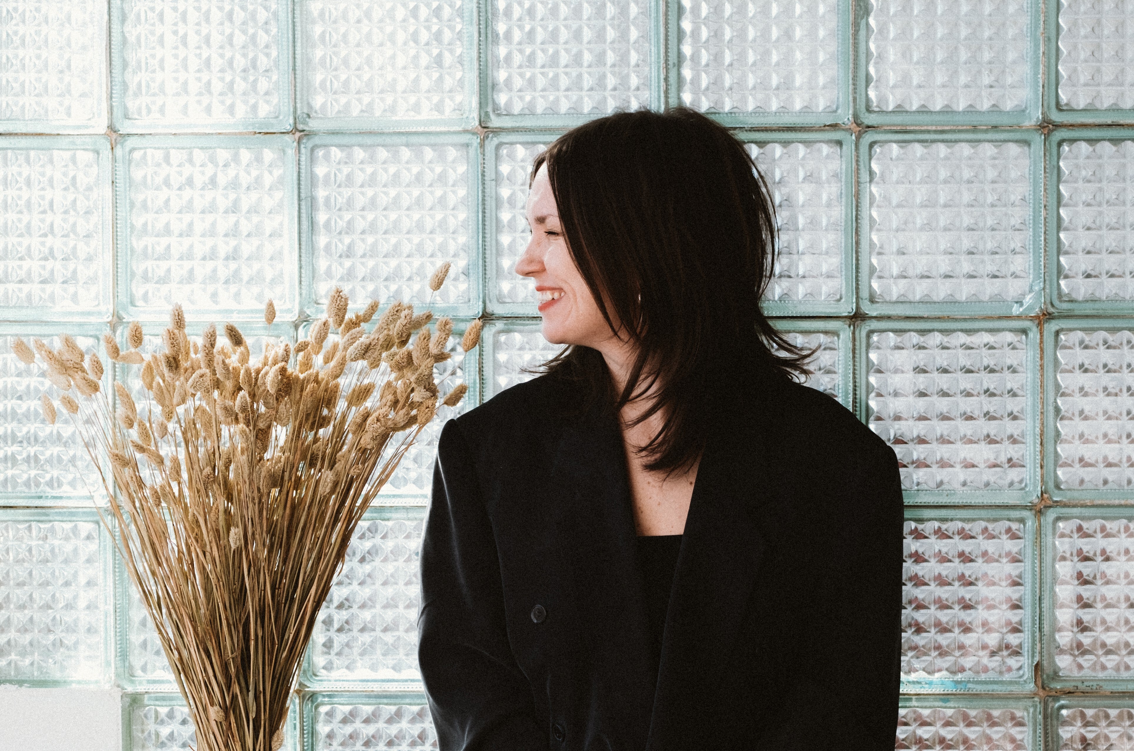 Näituse, Joostes huntidega, tööd Läti Rahvusraamatukogus