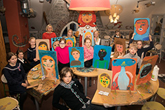 Pere uurib koos raamatut