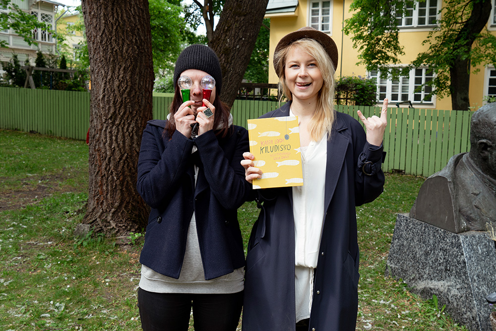 Näituse, Joostes huntidega, tööd Läti Rahvusraamatukogus