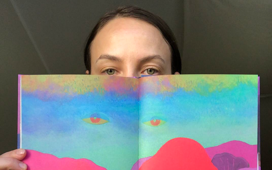 Näituse, Joostes huntidega, tööd Läti Rahvusraamatukogus